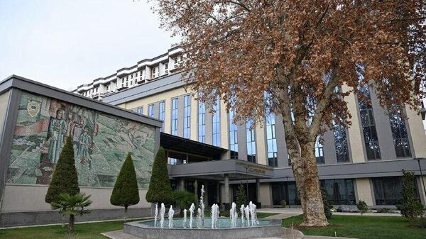 Шавкат Мирзиёев ознакомился с новым зданием и деятельностью Правоохранительной академии РУз - Sputnik Узбекистан