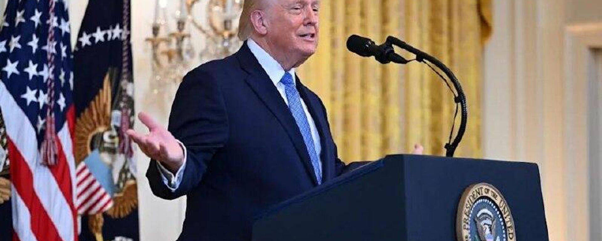 Tramp rasskazal, chto po vixodnim smotrit shou, v kotorom yego xvalyat - Sputnik O‘zbekiston, 1920, 30.04.2026