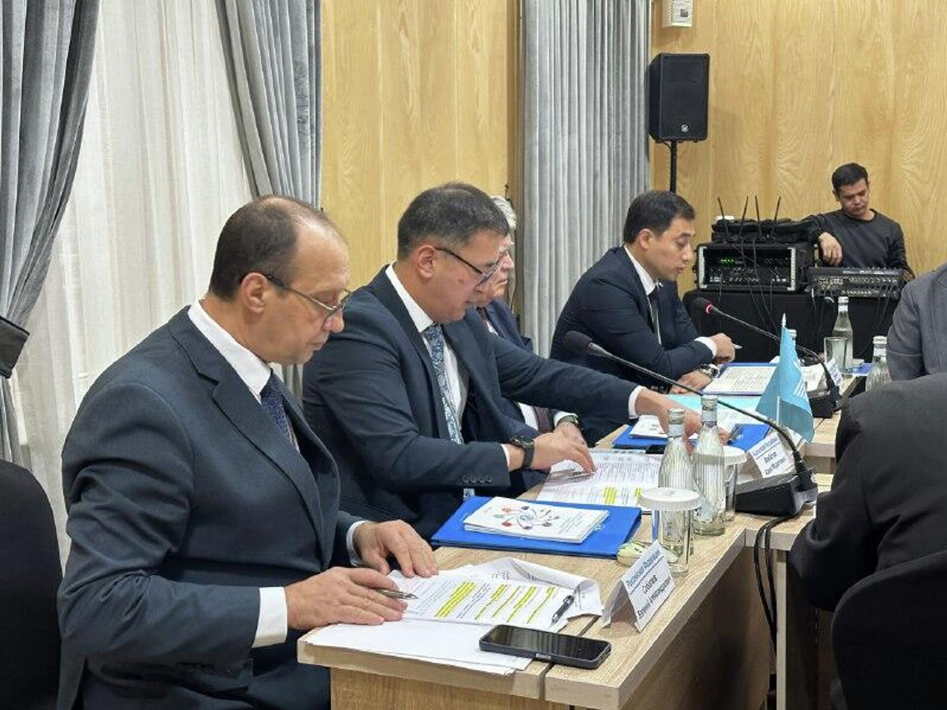 В Ташкенте проходит двадцать шестое заседание Комиссии государств-участников СНГ по использованию атомной энергии в мирных целях - Sputnik Узбекистан, 1920, 17.12.2025