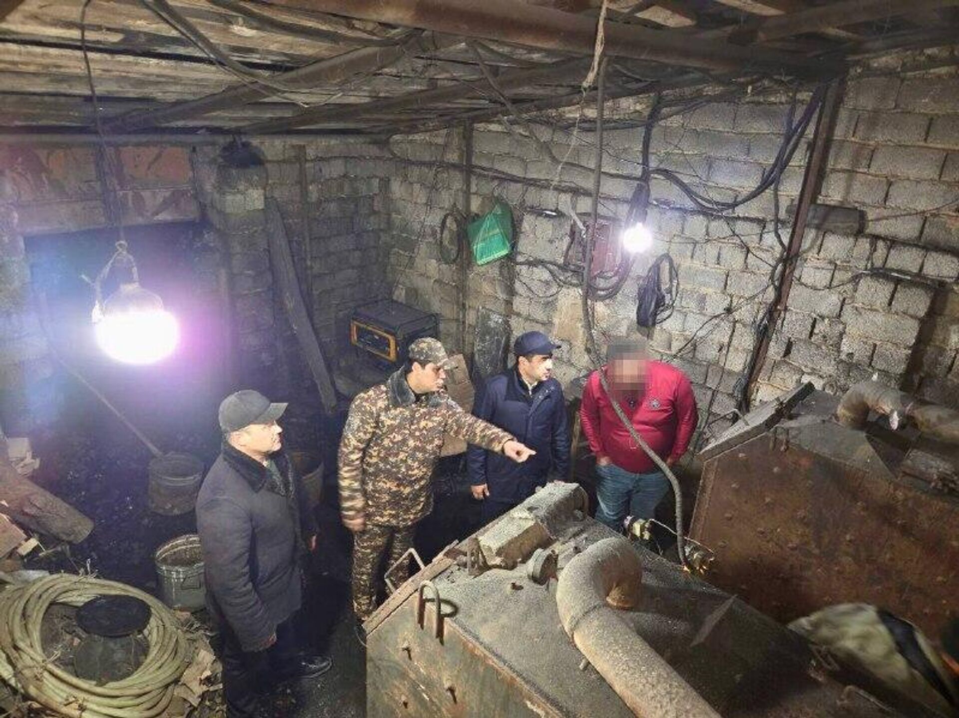 🟠 Более 1 тыс - Sputnik Узбекистан, 1920, 17.12.2025