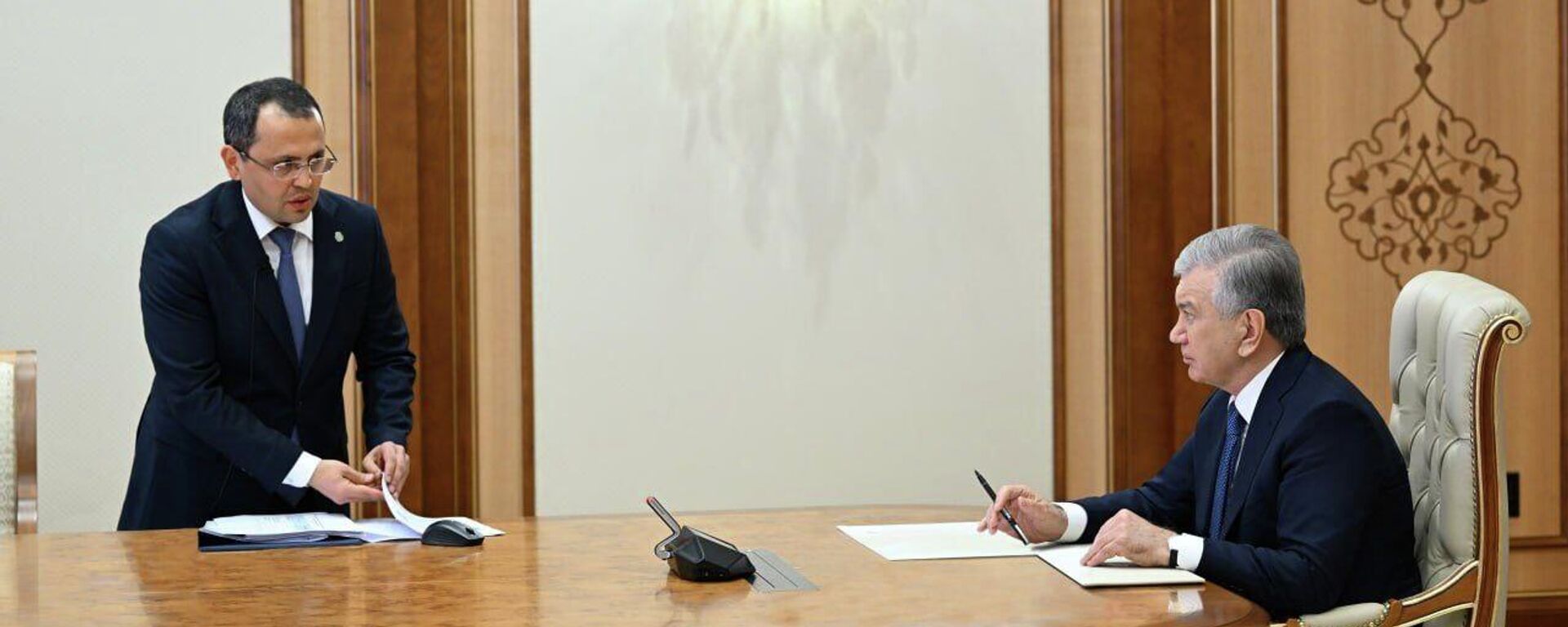 Рассмотрены вопросы расширения охвата социальных услуг в регионах и защиты детей - Sputnik Ўзбекистон, 1920, 18.12.2025