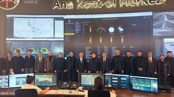 Делегация Узбекистана ознакомилась с опытом умной транспортной системы в Турции - Sputnik Узбекистан