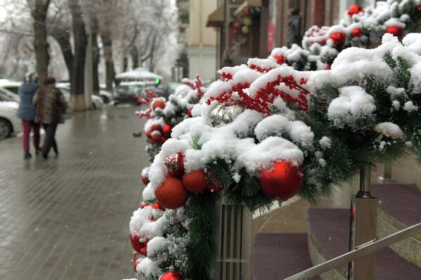 Ташкент встретил первый снег Ташкент встретил первый снег - Sputnik Узбекистан