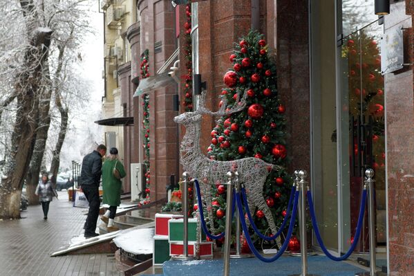 Ташкент встретил первый снег Ташкент встретил первый снег - Sputnik Узбекистан