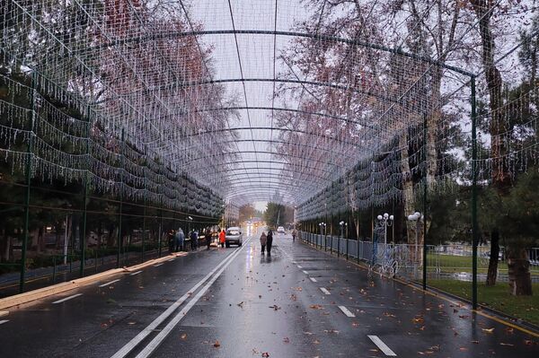 Самарканд готовится к новому году - Sputnik Узбекистан