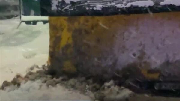 В Ташкенте очистили от снега и льда более 42,2 тыс - Sputnik Узбекистан