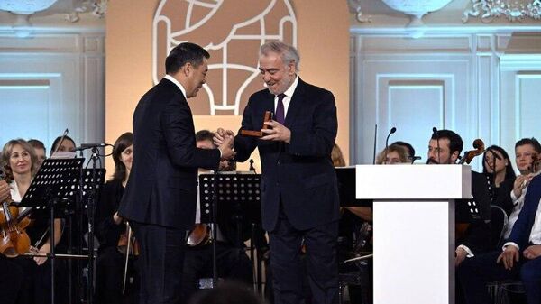 Лидерам Узбекистана, Кыргызстана и Таджикистана вручили Международную премию мира им - Sputnik Узбекистан