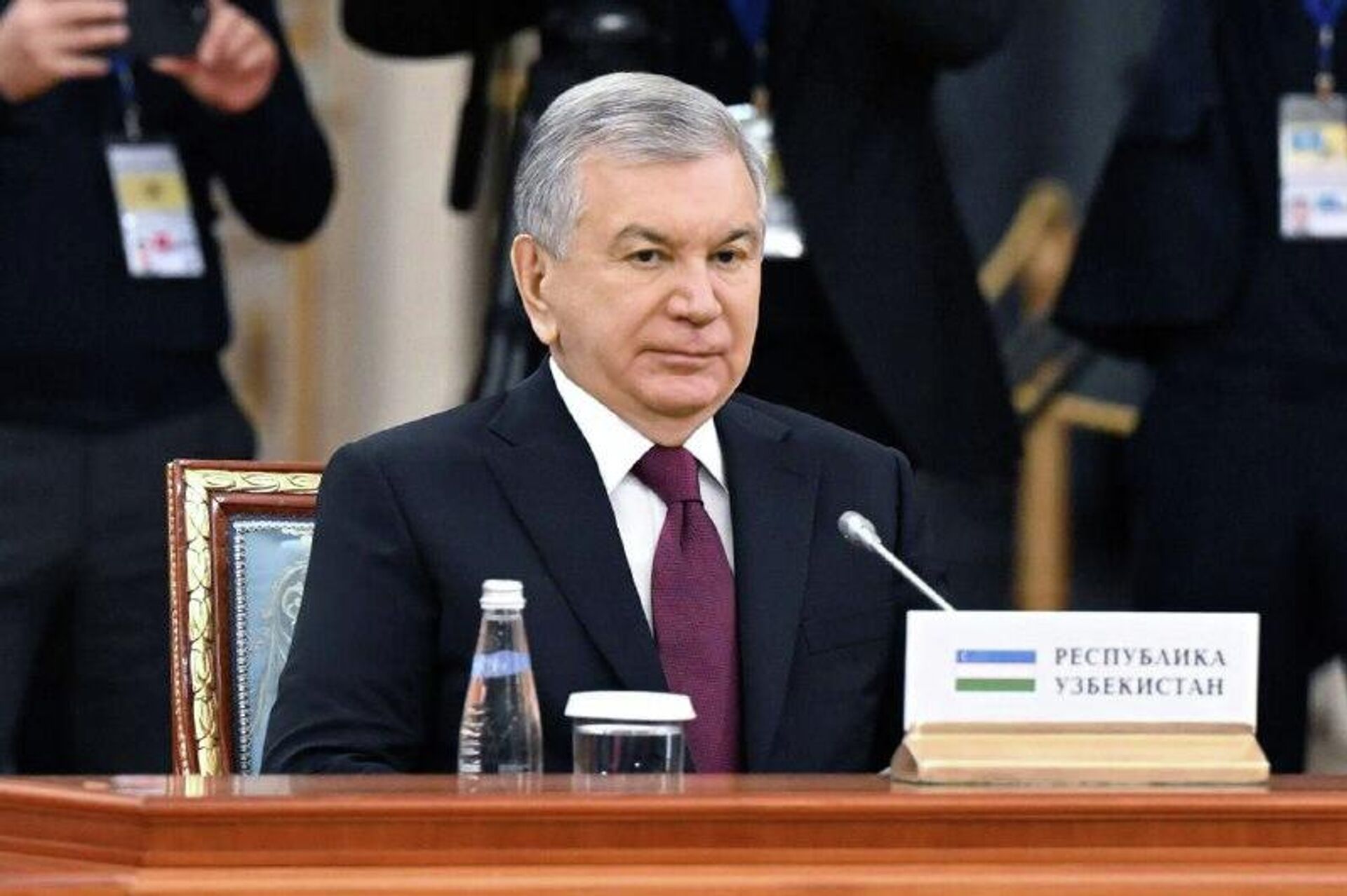 Шавкат Мирзиёев принял участие в неформальной встрече глав государств СНГ в Санкт-Петербурге - Sputnik Узбекистан, 1920, 22.12.2025