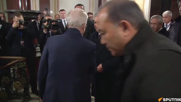 🟠Шавкат Мирзиёев пригласил гендиректора Государственного Эрмитажа Михаила Пиотровского в Узбекистан и поблагодарил за прошедшую экскурсию по одному из крупнейших музеев мира - Sputnik Узбекистан