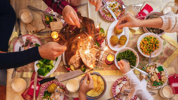 Новогодний стол: во сколько обойдётся покупка продуктов? - Sputnik Узбекистан