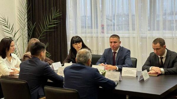 В Хакасии заинтересованы в открытии авиарейса Ташкент-Абакан - Sputnik Узбекистан