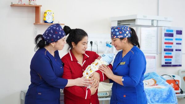 Новорожденные в 2026 году - Sputnik Узбекистан