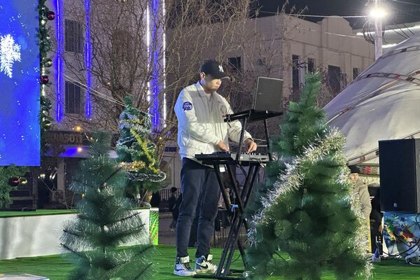 Новогодние праздничные выходные в Нукусе Новогодние праздничные выходные в Нукусе - Sputnik Узбекистан