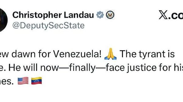 Мадуро предстанет перед правосудием за свои преступления, заявил замгоссекретаря США Ландау - Sputnik Узбекистан