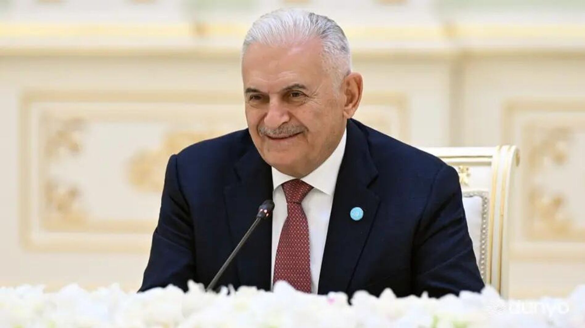 Председатель Совета старейшин Организации тюркских государств Бинали Йылдырым - Sputnik Узбекистан, 1920, 04.01.2026