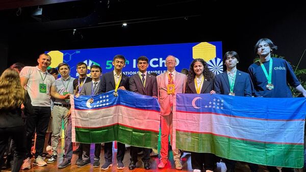 В 2025 году школьники Узбекистана завоевали 210 медалей на международных олимпиадах - Sputnik Ўзбекистон