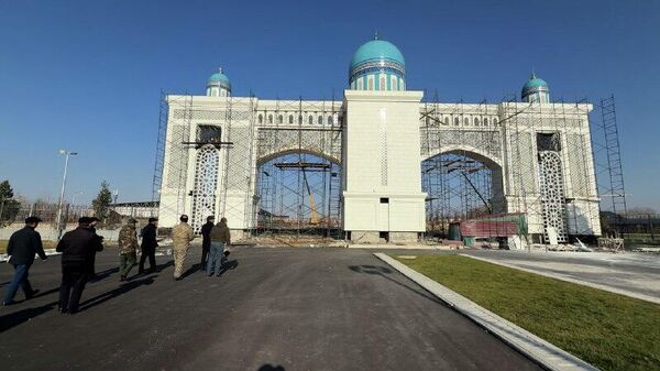 Обновленный КПП Гишткуприк займет территорию в 19 га и вместит 16 автомобильных полос - Sputnik Узбекистан