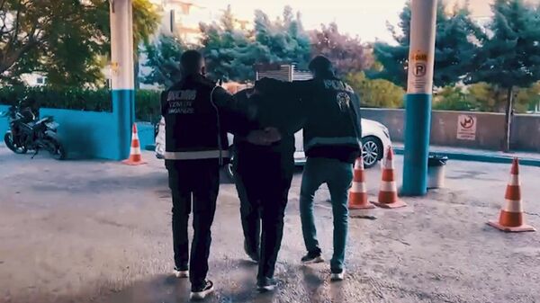 Tureskie siloviki zaderjali svishe 80 podozrevayemix v svazax s organizatsiyey Gulena - Sputnik O‘zbekiston