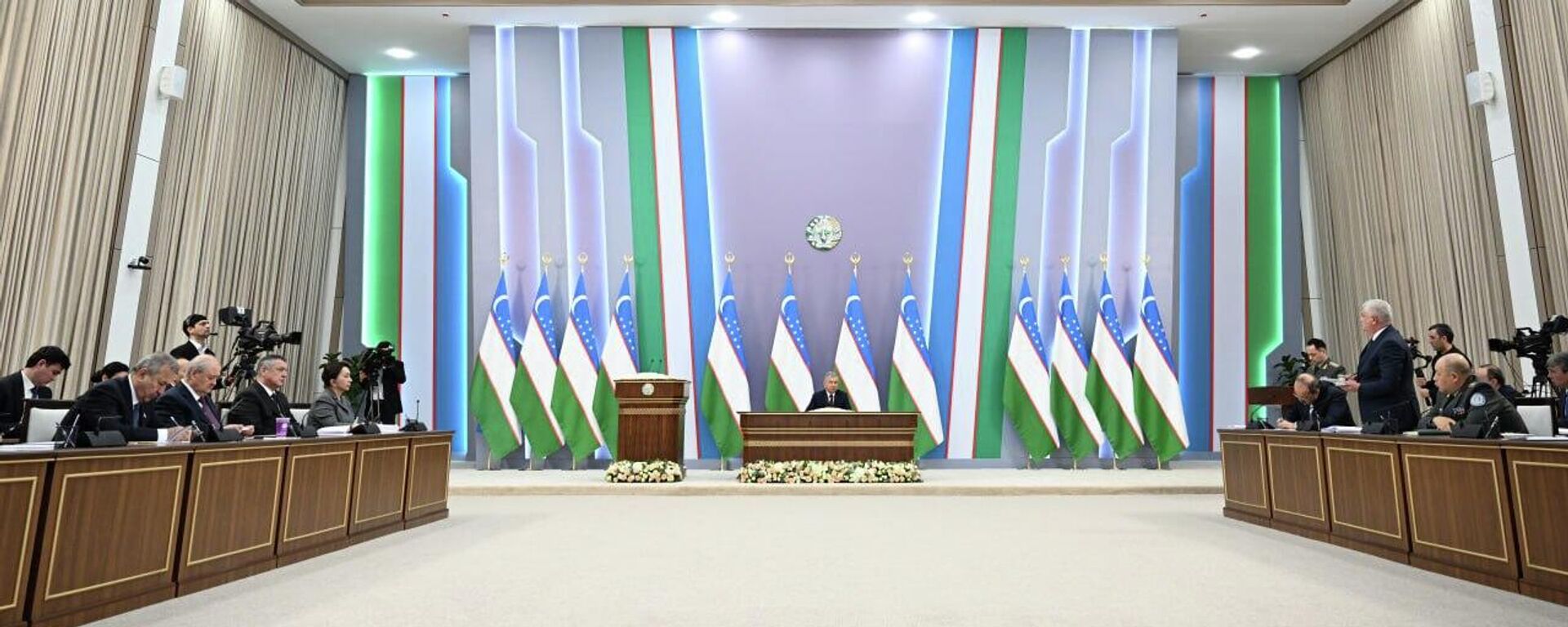 Под председательством президента состоялось заседание Совета безопасности - Sputnik Ўзбекистон, 1920, 13.01.2026