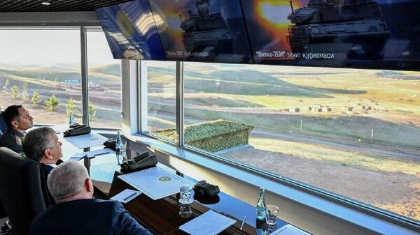 ‍ Президент Узбекистана ознакомился с деятельностью полигона Сил специальных операций в Ташкентской области - Sputnik Узбекистан