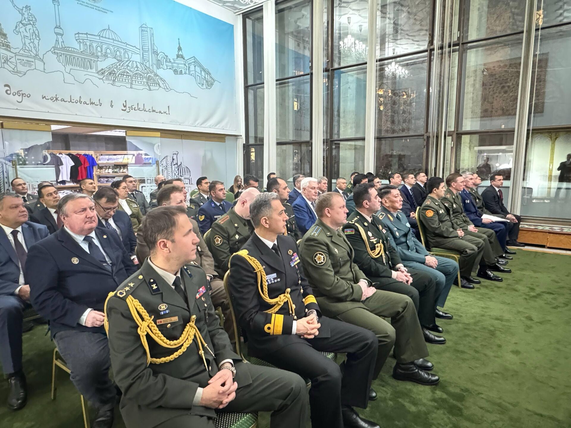 V Posolstve Uzbekistana v Moskve proshel brifing v chest 34-letiya VS respubliki - Sputnik O‘zbekiston, 1920, 14.01.2026