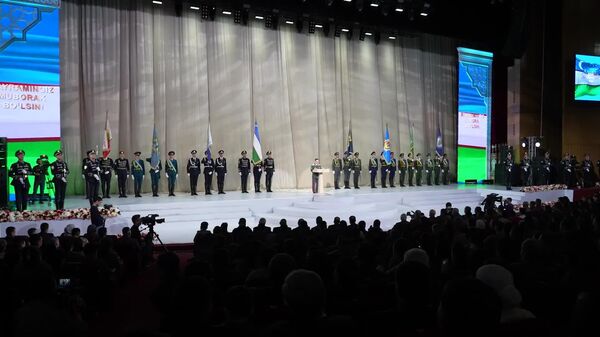 ‍ В Ташкенте отметили День защитников Родины - Sputnik Узбекистан