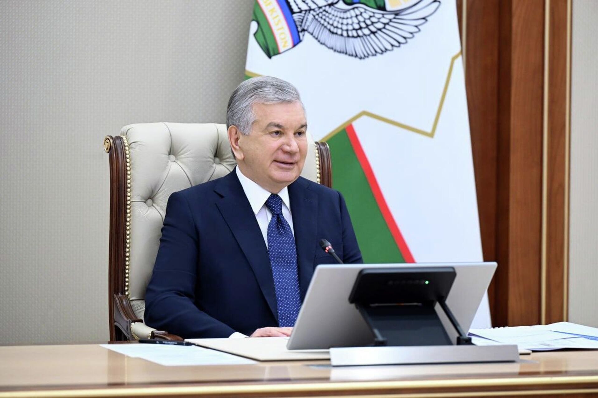 Шавкат Мирзиёев ознакомился с презентацией дальнейших задач по развитию сферы туризма и созданию крупных объектов культуры и туризма. - Sputnik Узбекистан, 1920, 16.01.2026