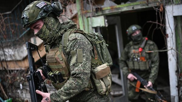 Работа связистов 25-й армии на Краснолиманском направлении СВО - Sputnik Узбекистан