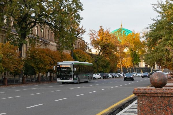 Подземный переход у сквера Амира Темура - Sputnik Узбекистан