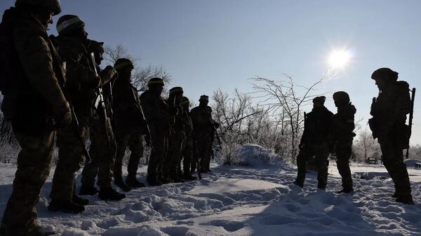 Ukrainskie voyennoslujashie. Arxivnoe foto
 - Sputnik O‘zbekiston