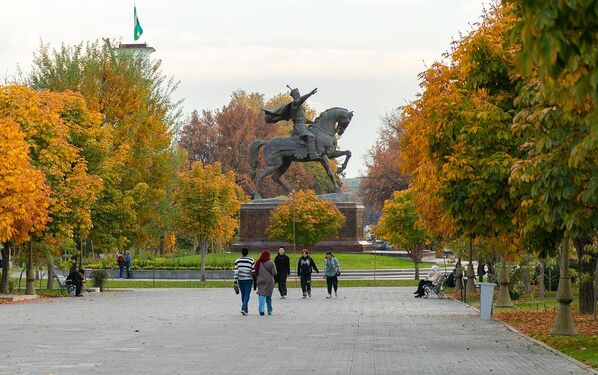 Вид на сквер Амира Темура в Ташкенте - Sputnik Узбекистан