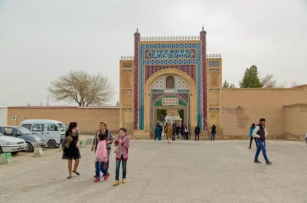 Ситораи Моҳи Хоса саройининг асосий кириш қисми - Sputnik Ўзбекистон