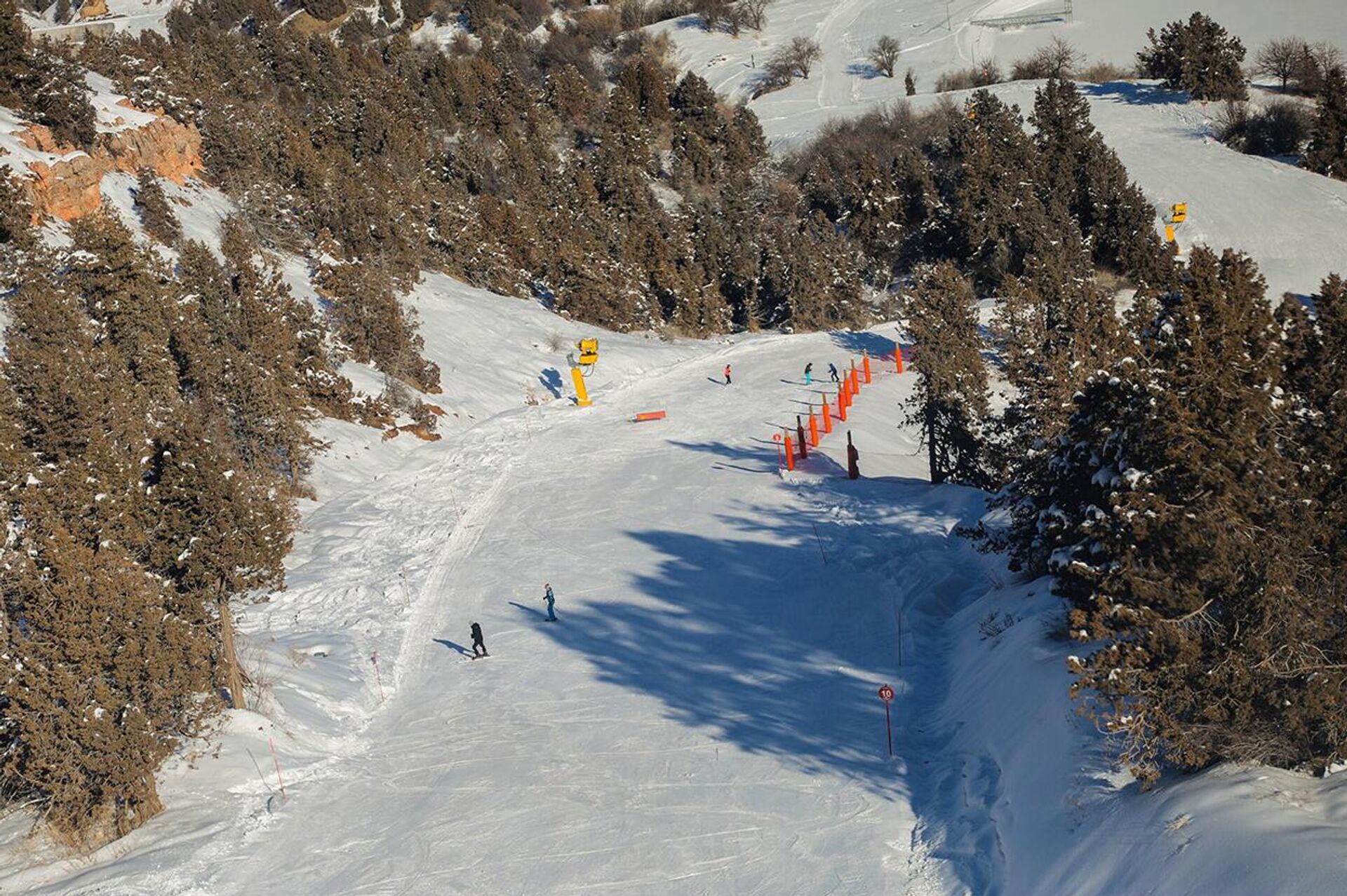 Zimniy otdix v gorax
Zimniy otdix v gorax
- Sputnik O‘zbekiston, 1920, 29.12.2024