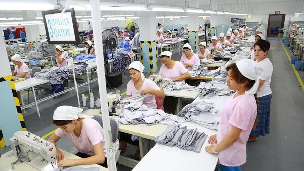 В трикотажной фабрике - Sputnik Ўзбекистон
