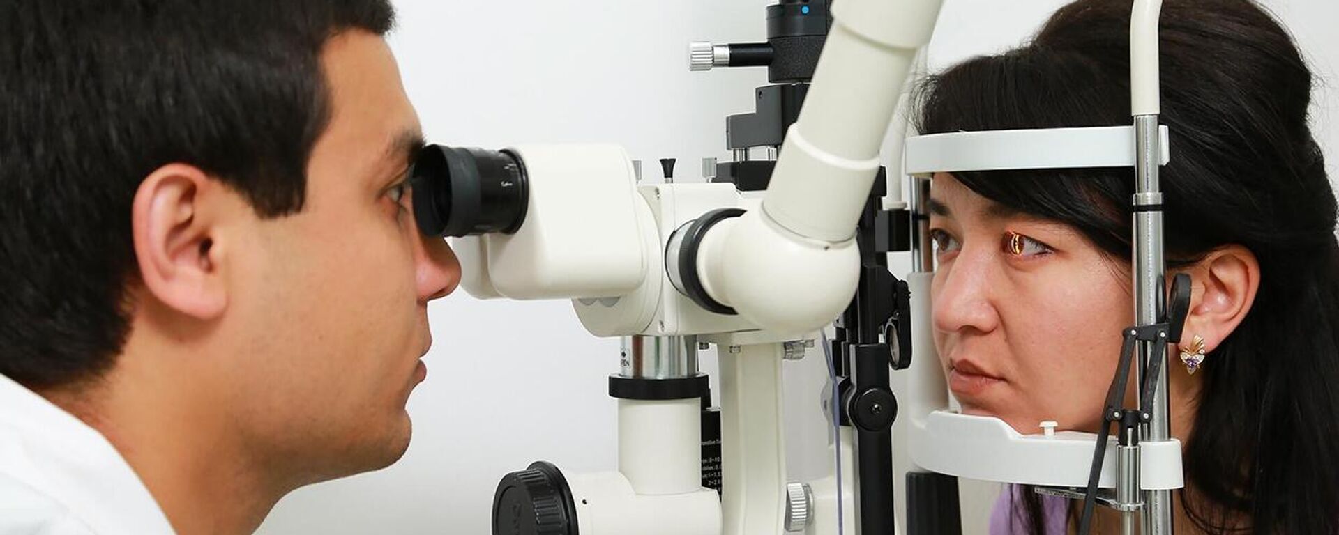 На приеме у офтальмолога - Sputnik Узбекистан, 1920, 17.02.2025