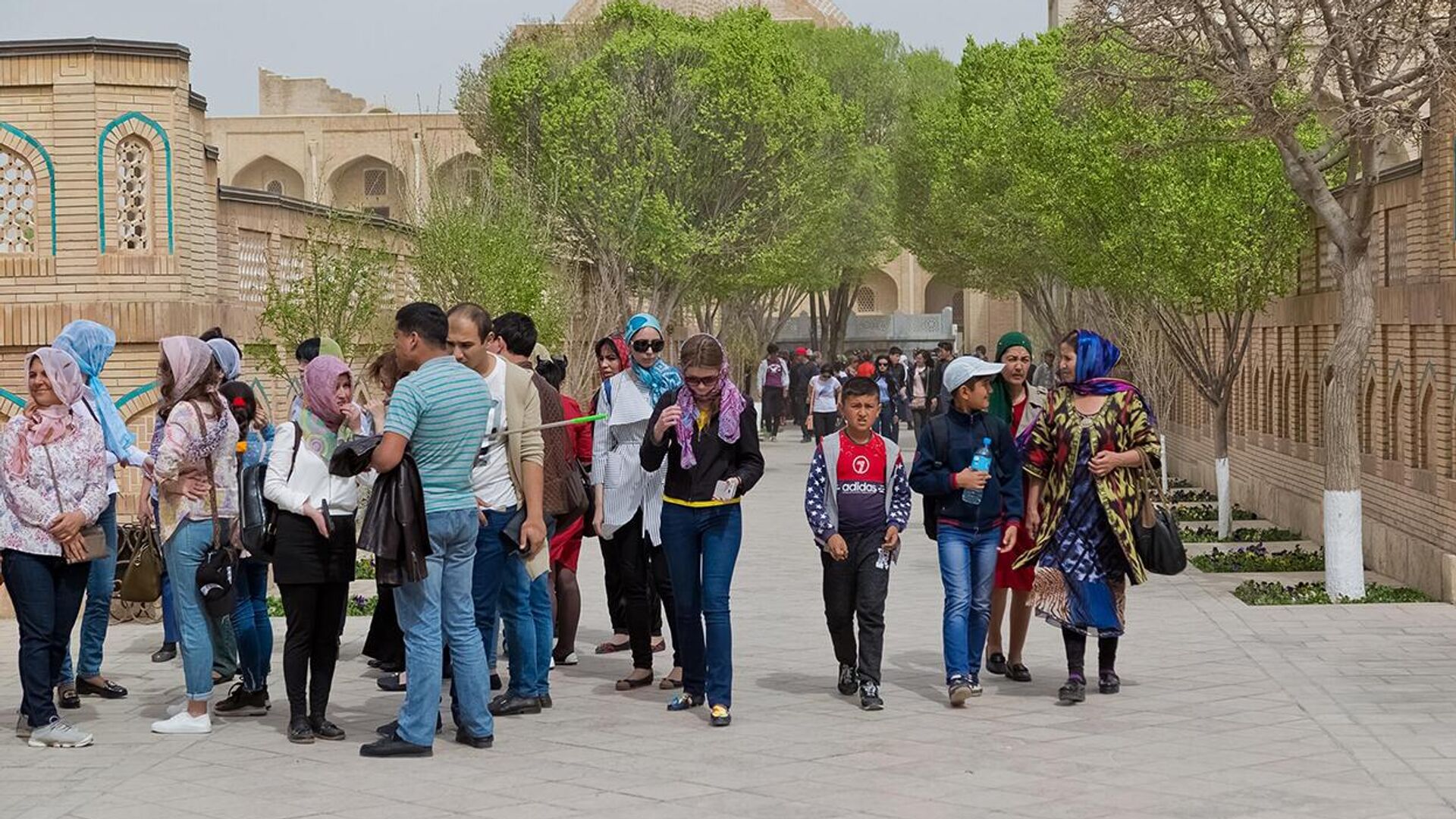 Memorialniy kompleks Baxauddina Nakshbandi Memorialniy kompleks Baxauddina Nakshbandi - Sputnik O‘zbekiston, 1920, 28.02.2025