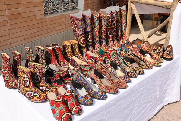 "Respublika faxriy hunarmandlari" ko‘rgazma-savdosi - Sputnik O‘zbekiston