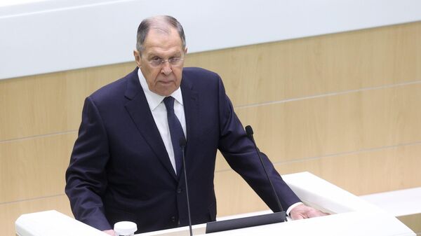 Лавровнинг 2025 йилдаги Россия дипломатияси фаолияти якунлари бўйича матбуот анжумани - Sputnik Ўзбекистон