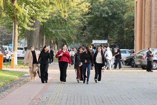 Toshkentdagi talaba yoshlar - Sputnik O‘zbekiston