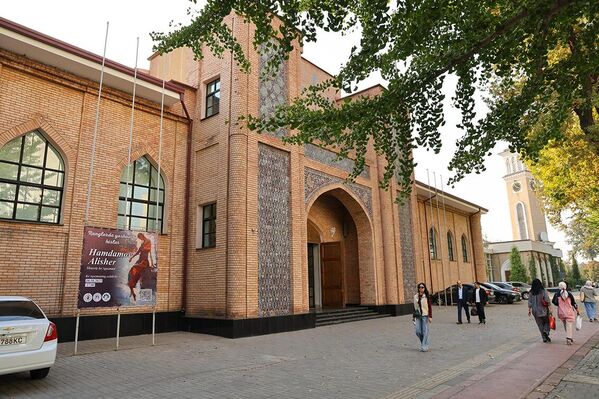 Toshkent Fotosuratlar uyi - Sputnik O‘zbekiston