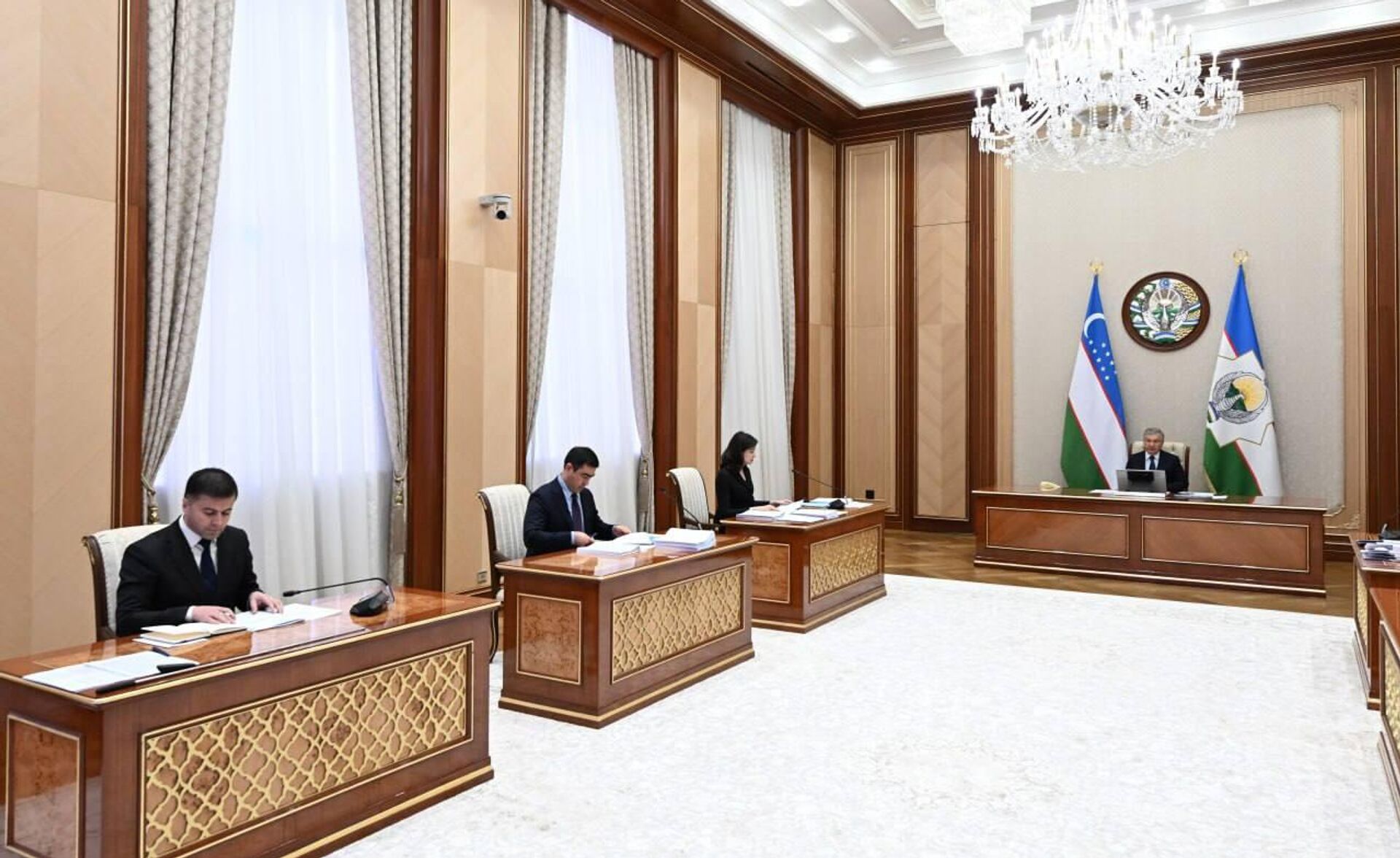 Президенту представлены комплексные меры по улучшению системы здравоохранения Президенту представлены комплексные меры по улучшению системы здравоохранения - Sputnik Узбекистан, 1920, 21.01.2026