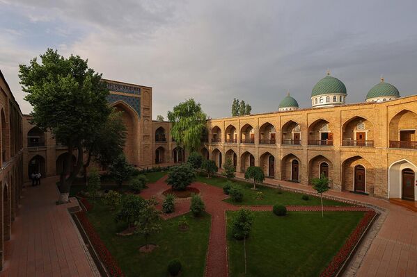 Bugungi kunda Ko‘kaldosh 100 dan ortiq o‘quvchini qamrab olgan faol ta’lim muassasasidir.  - Sputnik O‘zbekiston