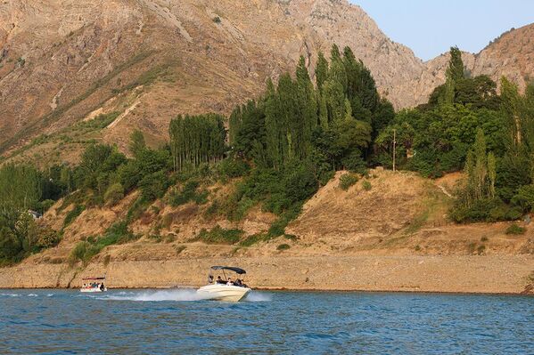 U beregov Charvaka - Sputnik O‘zbekiston