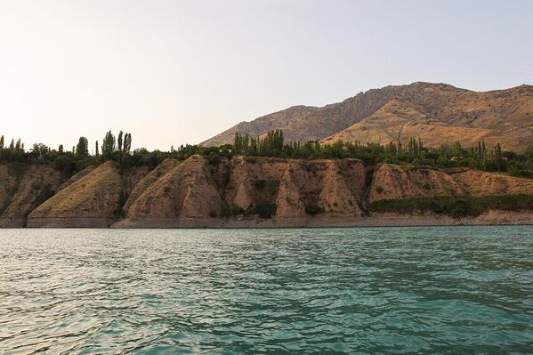 Yakkatut — tixiy ray u beregov Charvaka - Sputnik O‘zbekiston