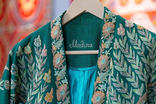 Мадина Касымбаева - мастер национальной вышивки - Sputnik Ўзбекистон