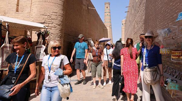 Turisti v Uzbekistane - Sputnik O‘zbekiston