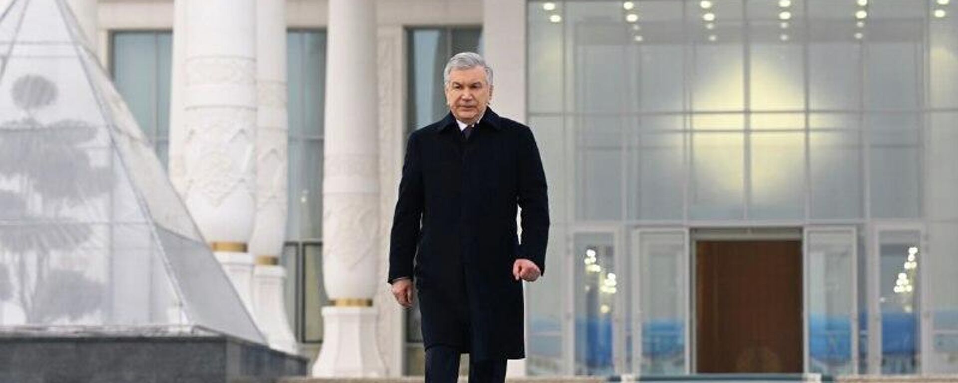 Шавкат Мирзиёев вылетел в Швейцарию для участия в церемонии подписания устава Совета мира - Sputnik Узбекистан, 1920, 17.02.2026