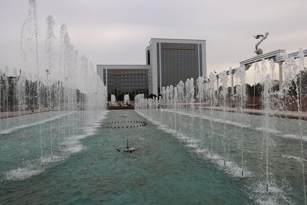 Sezon fontanov nachalsya v Uzbekistane - Sputnik O‘zbekiston