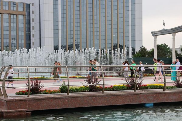 Sezon fontanov nachalsya v Uzbekistane - Sputnik O‘zbekiston