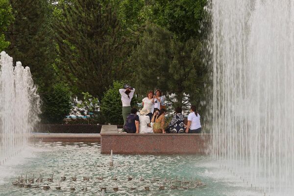 Sezon fontanov nachalsya v Uzbekistane - Sputnik O‘zbekiston